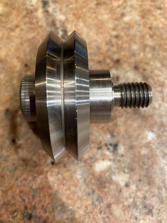 QIBR Führungsräder mit Nieten: Zuverlässiger Grip für präzise und schwere Bewegungen